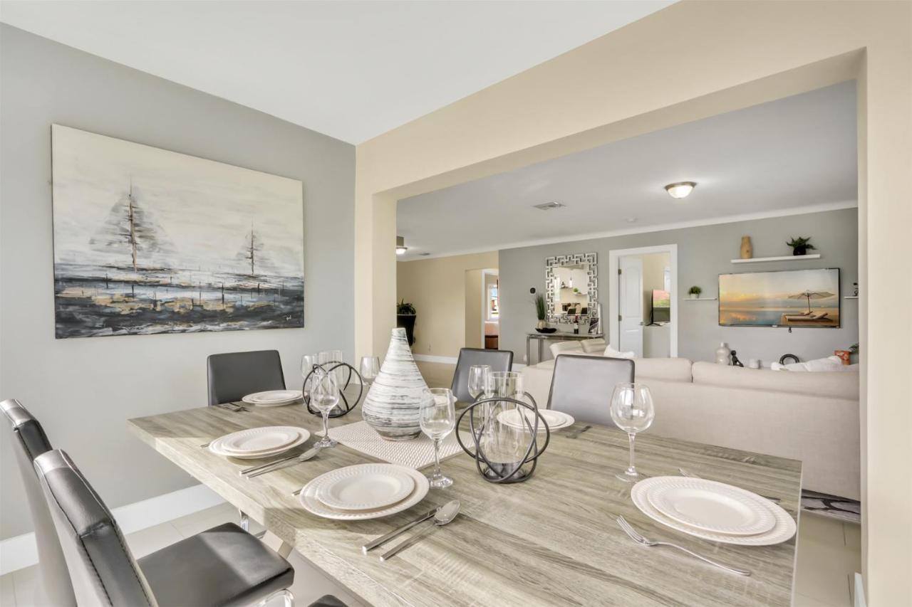 Bright Pompano Beach With Pool Access Zewnętrze zdjęcie