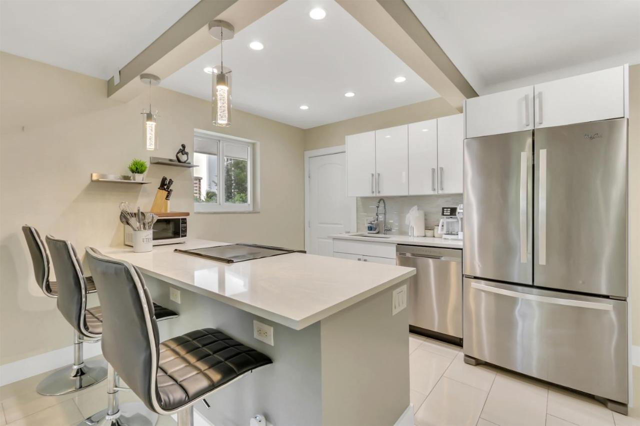 Bright Pompano Beach With Pool Access Zewnętrze zdjęcie